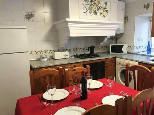 House With 3 Bedrooms In Benalauria With Wifi
