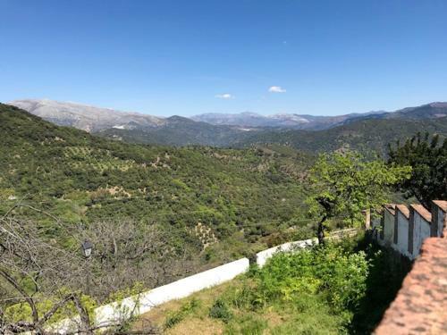 House With 3 Bedrooms In Benalauria With Wifi