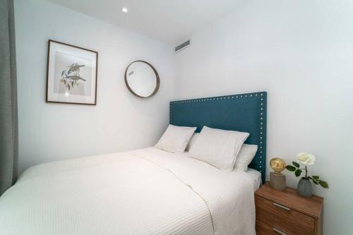 Bright, Modern Apt In La Quinta With Large Terrace