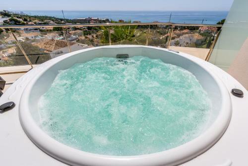 Apartamento Penthouse In Reserva Del Higueron