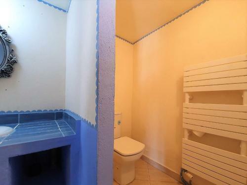 Alluring Holiday Home In Benalm�dena With Swimming Pool