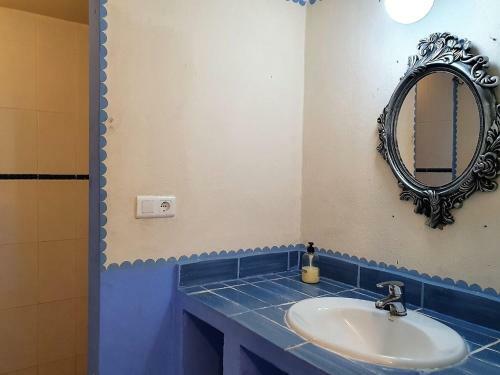 Alluring Holiday Home In Benalm�dena With Swimming Pool