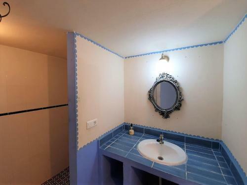 Alluring Holiday Home In Benalm�dena With Swimming Pool