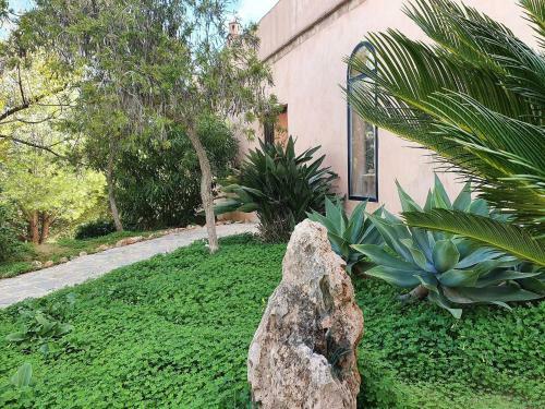 Alluring Holiday Home In Benalm�dena With Swimming Pool