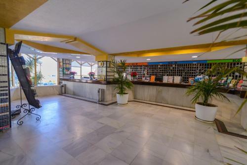 Hotel Benal Beach Resort By Rafleys