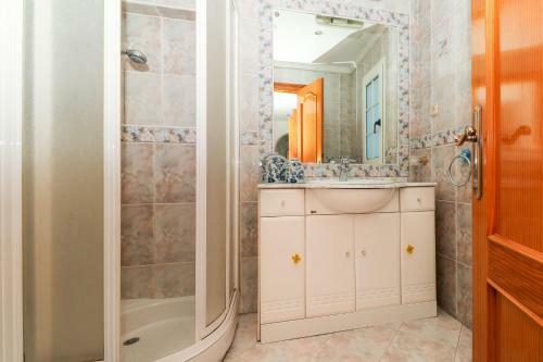 7br Villa Azahar By Rafleys, Private Pool, 7 Mins Walk To Everything