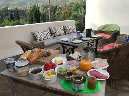 Charming Villa For 9 People Distributed Over 2 Floors, Private Pool