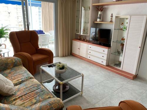 Captivating 3-bed Apartment In Benidorm