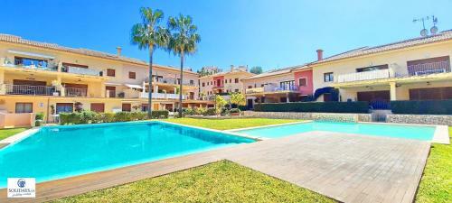 Jardines De Montemar