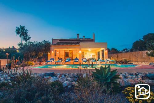 Abahana Villas Galante