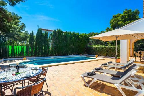 Benitachell Villa Sleeps 6 Pool Air Con Wifi