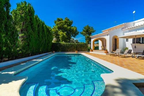 Benitachell Villa Sleeps 6 Pool Air Con Wifi