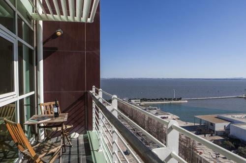 Apartamento Rent4rest Lisbon Parque Das Na��es 17th Floor River View
