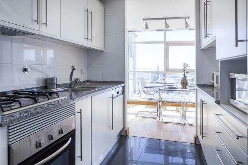 Apartamento Rent4rest Lisbon Parque Das Na��es 17th Floor River View