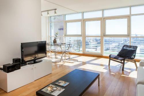 Apartamento Rent4rest Lisbon Parque Das Na��es 17th Floor River View