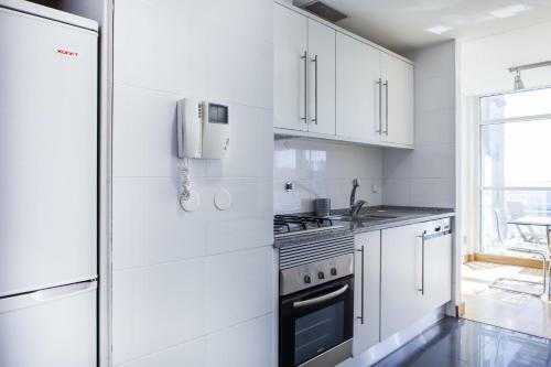 Apartamento Rent4rest Lisbon Parque Das Na��es 17th Floor River View