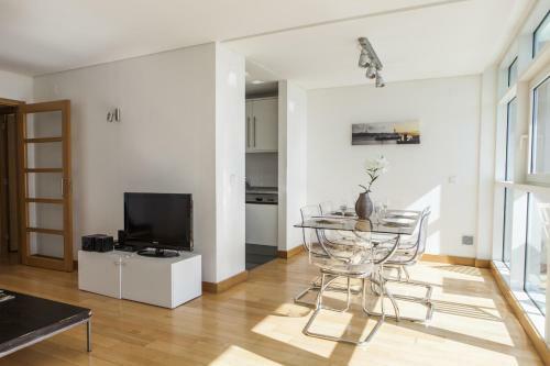 Apartamento Rent4rest Lisbon Parque Das Na��es 17th Floor River View