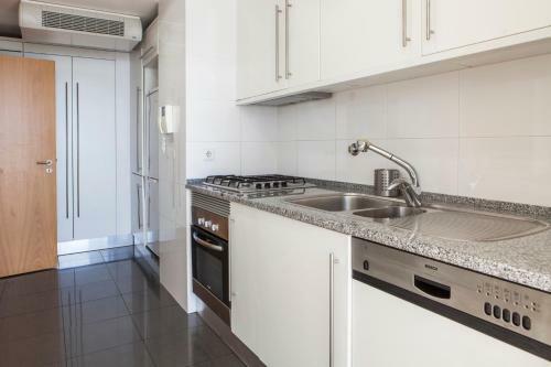 Apartamento Rent4rest Lisbon Parque Das Na��es 17th Floor River View
