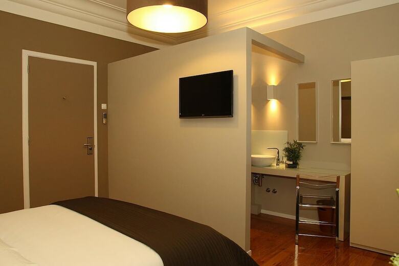 Bed & Breakfast Castilho House