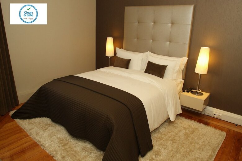 Bed & Breakfast Castilho House