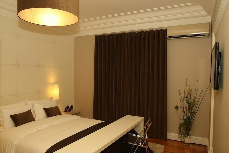 Bed & Breakfast Castilho House