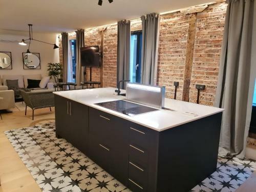 New Soho By Staynn Apartments