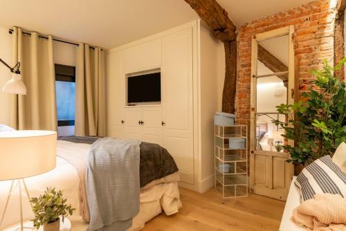 New Soho By Staynn Apartments