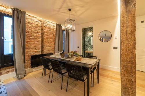 New Soho By Staynn Apartments