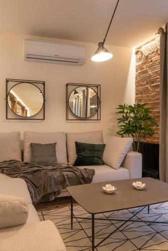 New Soho By Staynn Apartments