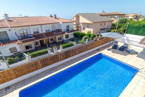 Blanes Villa Sleeps 10 Pool Wifi