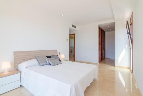 Blanes Villa Sleeps 10 Pool Wifi
