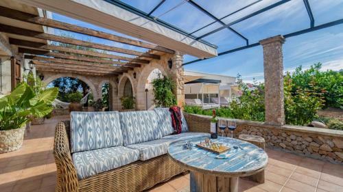 Buger Villa Sleeps 8 Pool Air Con Wifi