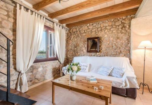 Buger Villa Sleeps 6 With Pool Air Con And Wifi