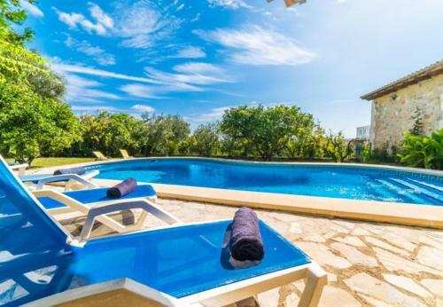Holiday Home In Buger Sleeps 6 Includes Swimming Pool Air Con And Wifi