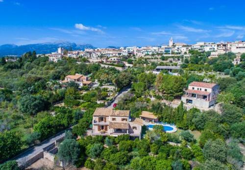 Holiday Home In Buger Sleeps 6 Includes Swimming Pool Air Con And Wifi
