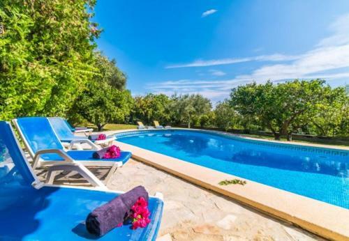 Holiday Home In Buger Sleeps 6 Includes Swimming Pool Air Con And Wifi