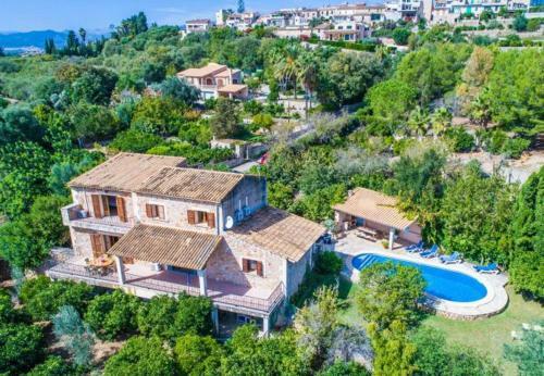 Holiday Home In Buger Sleeps 6 Includes Swimming Pool Air Con And Wifi