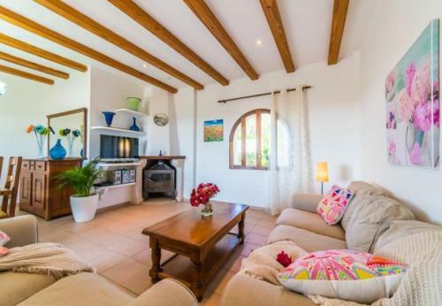 Holiday Home In Buger Sleeps 6 Includes Swimming Pool Air Con And Wifi