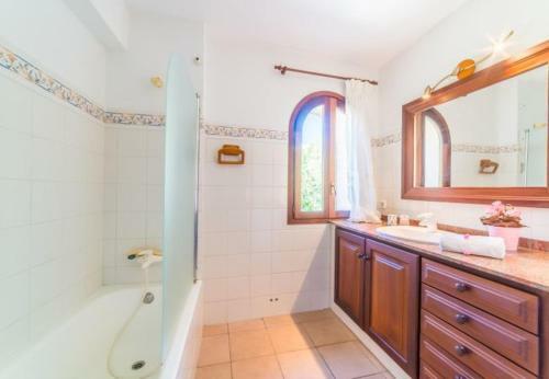 Holiday Home In Buger Sleeps 6 Includes Swimming Pool Air Con And Wifi