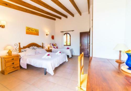 Holiday Home In Buger Sleeps 6 Includes Swimming Pool Air Con And Wifi