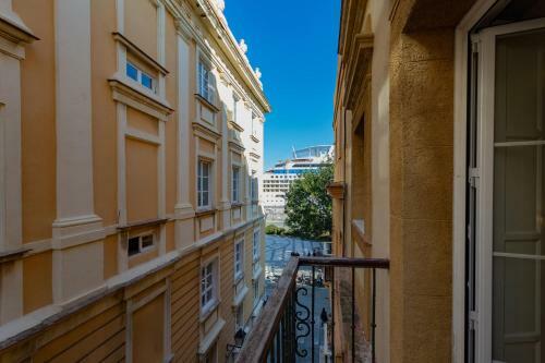 Almas Apartments By Cadiz4rentals