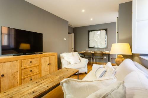 Almas Apartments By Cadiz4rentals