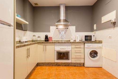 Almas Apartments By Cadiz4rentals