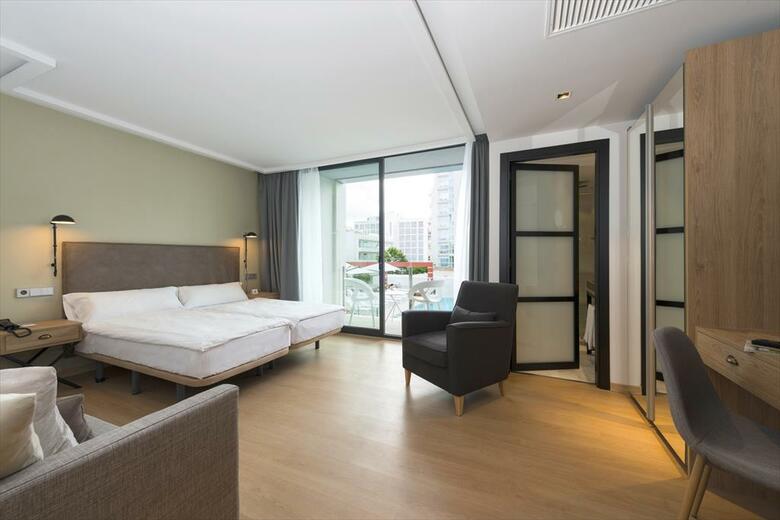 Hotel Kyrat Amarac Suites