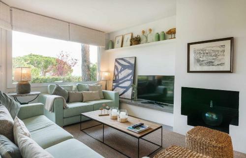 Despierta Con La Brisa Marina En Este Apartamento de La Costa Brava
