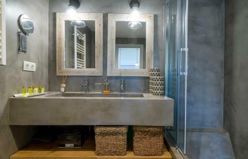 Despierta Con La Brisa Marina En Este Apartamento de La Costa Brava