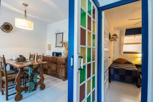 Calella de Palafrugell Apartment Sleeps 4 Pool