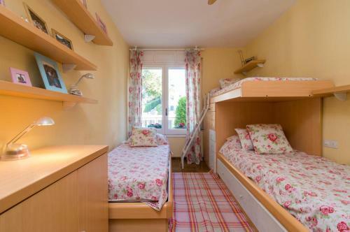 Calella de Palafrugell Apartment Sleeps 6 Pool