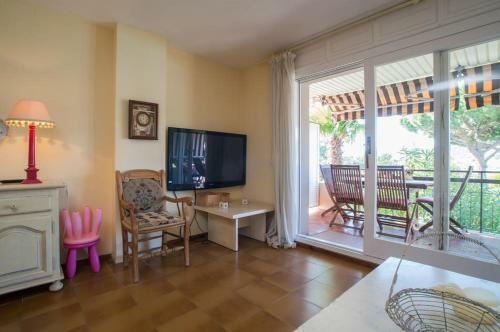 Calella de Palafrugell Apartment Sleeps 6 Pool