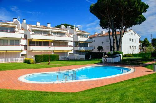Calella de Palafrugell Apartment Sleeps 4 Pool